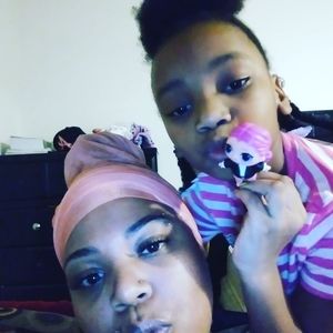 Meet your Posher, Monique